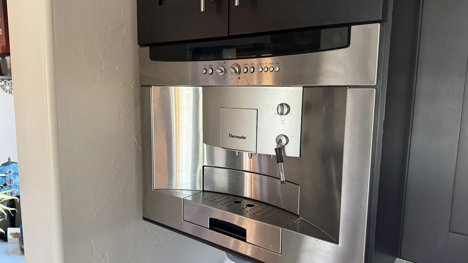 Thermador Coffee Machine Repair 1 Built-in coffee machine and brewing controls